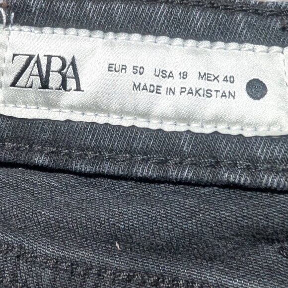 Zara | ZW Mid-Rise Bootcut Contour Jeans In Washed Black - Picture 5 of 13